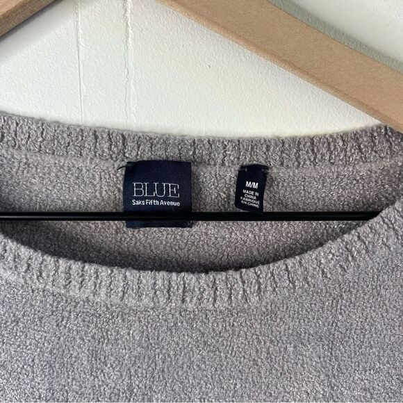 Blue by Saks Fifth Avenue Ombré Sweater size Medium | Blue and Gray - Picture 3 of 5
